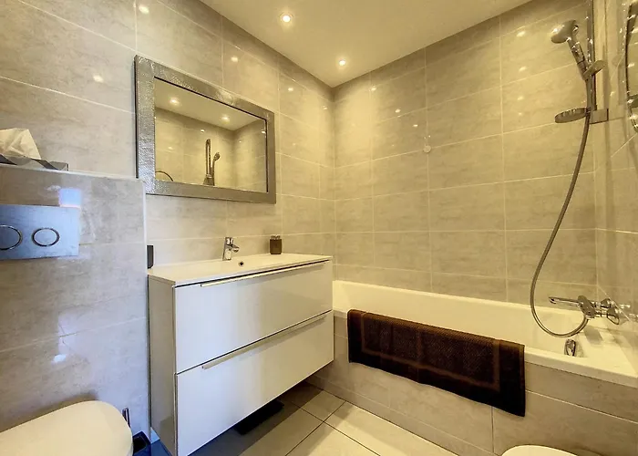 Apartment - 3 Pieces A 15mn Palais *